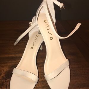 Nude patent leather sandals